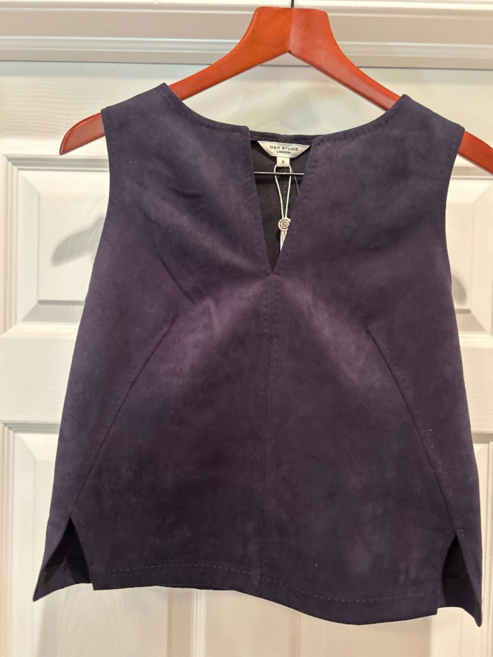 Max Studio Faux Suede Sleeveless top Vneck Small NWT lined